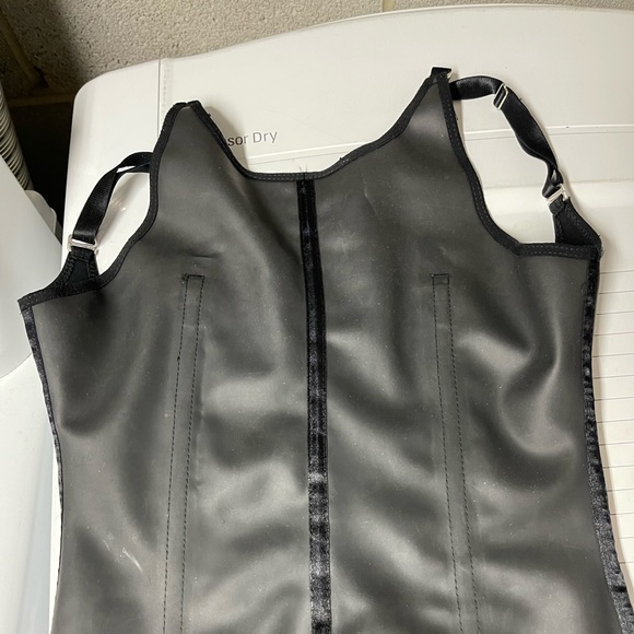 Angel Curves Latex Waist Trainer Vest - Picture 2 of 3